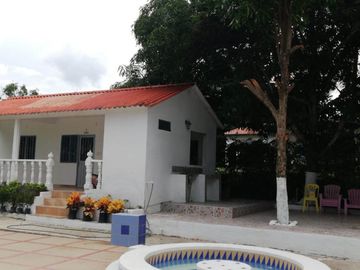 finca en venta en carmen de apicala. Cod V4112