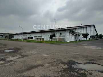 DISEWAKAN GUDANG LUAS  Dan STRATEGIS DI MM2100 BEKASI