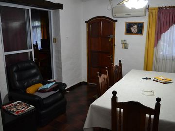 De Blasis Bienes Raices vende casa en Tanti Barrio Cerrado sobre Ruta28