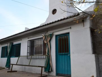 De Blasis Bienes Raices vende casa en Tanti Barrio Cerrado sobre Ruta28
