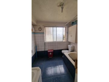 SE VENDE CASA EDIFICIO DE 4 PISOS UBICADO EN CERRO RAMADITAS