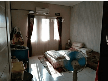 DiJual Rumah Siap Huni Di Komplek  Perumahan Dengan Tanah Luas