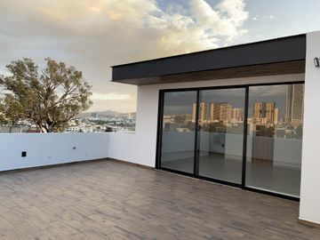 CASA EN VENTA LOMAS DE ANGELOPOLIS II , EN PARQUE VARSOVIA.