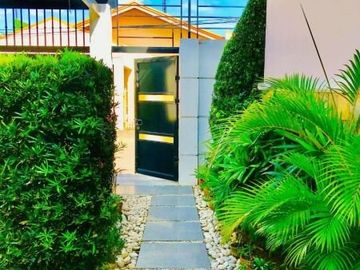 Furnished Huose for SALE with 4 Bedroom and Swimming Pool in Angeles City Near Clark