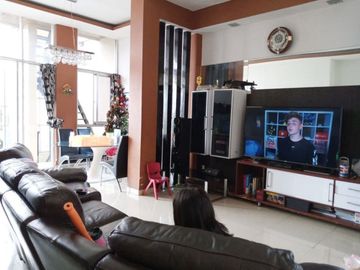 Di Jual Gedung Perkantoran dan Rumah Luxury 12 Kamar di Jl. Moh. Toha Bandung