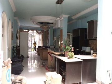 Di Jual Gedung Perkantoran dan Rumah Luxury 12 Kamar di Jl. Moh. Toha Bandung