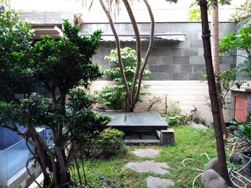 Di Jual Gedung Perkantoran dan Rumah Luxury 12 Kamar di Jl. Moh. Toha Bandung