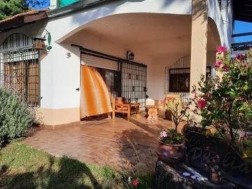 Casa en venta en Villa Gesell