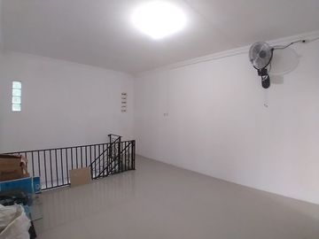 Jual Ruko 2 Lantai Mangku Jalan Raya Aspal Lokasi Strategis Di Wedi Klaten
