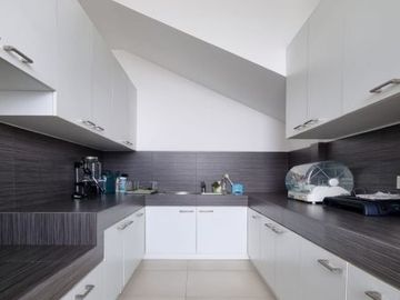 DIJUAL APARTEMEN PROVIDENCES PARK 530 SQM (Jr. PENTHOUSE & DUPLEX)