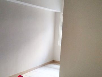 Disewakan Apartemen Springlake 2BR Davallia dekat Pool