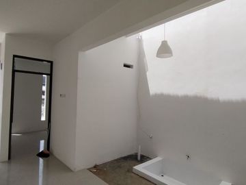 Rumah Asri dan Nyaman di Cihanjuang Cimahi Dekat ke Pemkot Cimahi Harga 300 juta-an ,Cash diskon 25 juta.