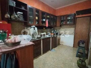 Rumah 1,5 Lantai Dalam Komplek Strategis Cinere Dekat Living Plaza