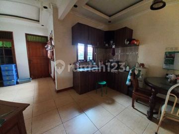 Rumah 1,5 Lantai Dalam Komplek Strategis Cinere Dekat Living Plaza