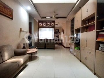 Rumah 1,5 Lantai Dalam Komplek Strategis Cinere Dekat Living Plaza