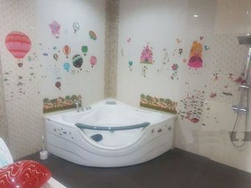 Jual Rumah Mewah Siap Huni Perumahan Graha Family Dukuhpakis Surabaya