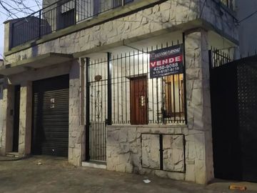 Casa para 2 Familias en venta en Ezpeleta Este