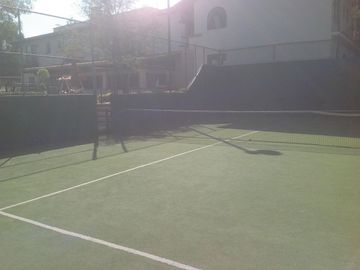 Venta de Hotel en Tequisquiapan, 11 Recamaras, 18 Baños, Alberca, Cancha Tenis