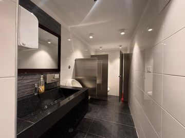 edificio en venta en la castellana. Cod V700607