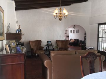 VENTA CASA CUERNAVACA ZONA NORTE UN PISO