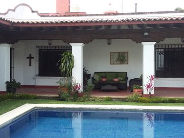 VENTA CASA CUERNAVACA ZONA NORTE UN PISO