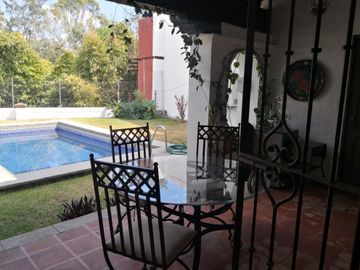 VENTA CASA CUERNAVACA ZONA NORTE UN PISO