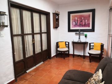 VENTA CASA CUERNAVACA ZONA NORTE UN PISO