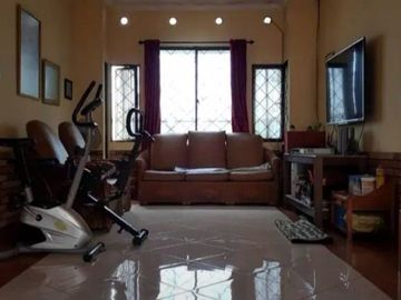 Rumah Dalam Komplek Pesanggrahan Siap Huni