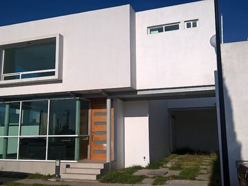 CASA EN VENTA EN TULANCINGO A 45 MINUTOS DE LA CIUDAD DE MEXICO