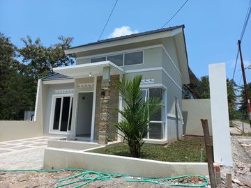 Rumah Murah Desain Modern Tepi Jalan di Kasongan