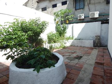 casa-local en arriendo/venta en el porvenir. Cod V62967