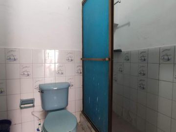 casa en venta en la parada. Cod V26819
