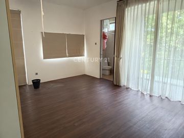 Rumah Mewah Di Komplek Citragreen Dago Tipe Hook