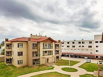 VENDO DEPARTAMENTO 1 DORMITORIO CON COCHERA-COMPLEJO VILLAGE