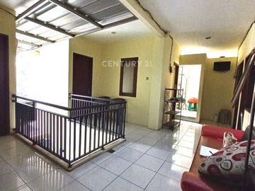 Dijual Kost 12 Kamar 5 Menit Ke Kampus UIN Ciputat