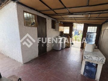 Casa en venta de 3dorm, 2Baños Santa Raquel/Trinidad.
