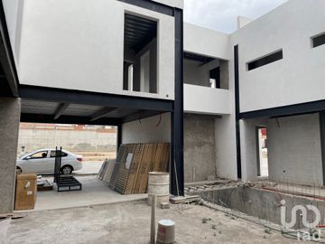 SE VENDE CASA  EN OBRA BLANCA BOSQUE REAL, PACHUCA HIDALGO.