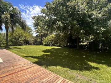 Casa - Abril Club De Campo