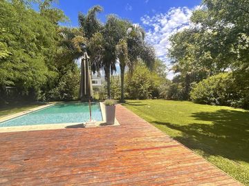 Casa - Abril Club De Campo