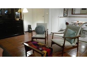 chalet 3Amb. con amplio patio y garage