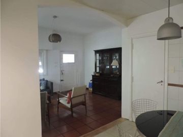 chalet 3Amb. con amplio patio y garage
