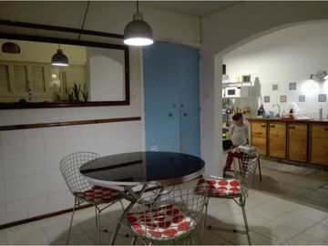 chalet 3Amb. con amplio patio y garage