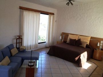 Casa en venta en Las Fincas, Jiutepec, Morelos.  Casas y bienes raíces al sureste de Cuernavaca, Morelos.