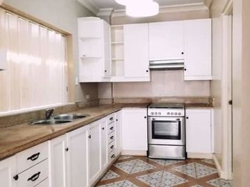 HOUSE FOR RENT IN AS FORTUNA WITH 3 BEDROOM PLUS 2 PARKING