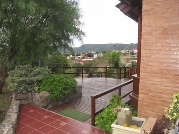 CHALET DE CATEGORIA EN BARRIO CERRADO LOMAS DEL REY. MAYU SUMAJ