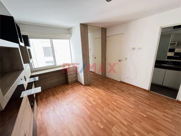Vive En La Aurora Este - Surquillo!.. Alquila Exclusivo Departamento En Edificio Club House + Estacionamiento