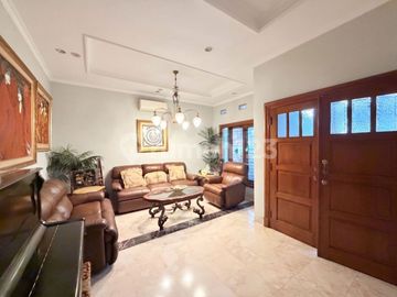 Rumah Mewah di Area Premium Tebet Barat, Akses Lebar