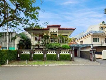 Rumah Mewah di Area Premium Tebet Barat, Akses Lebar