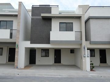 Casa En Venta Monterrey Nuevo Leon Fracc ALTRYSA Muy Cerca De Avenida Leones