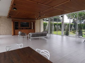 SE VENDE CASA DUPLEX EN URB. LA PUNTILLA